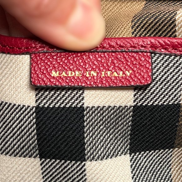 Burberry Medium Soft Grain Leather Buckle Shoulder Bag - Picture 8 of 11